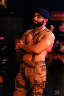 Stripteaseur Tours à domicile